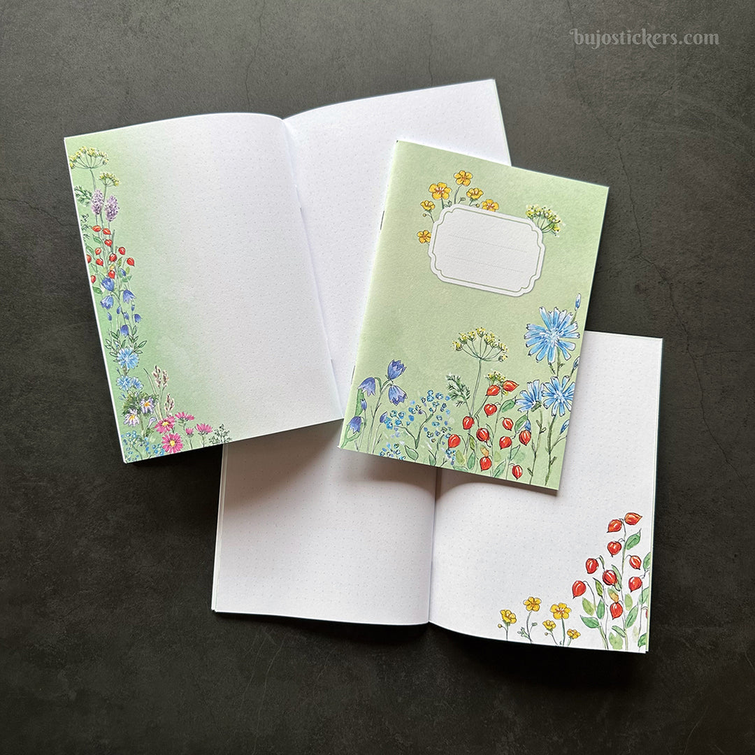 Traveler's Notebook – B6 size – Wildflower – All pages unique!