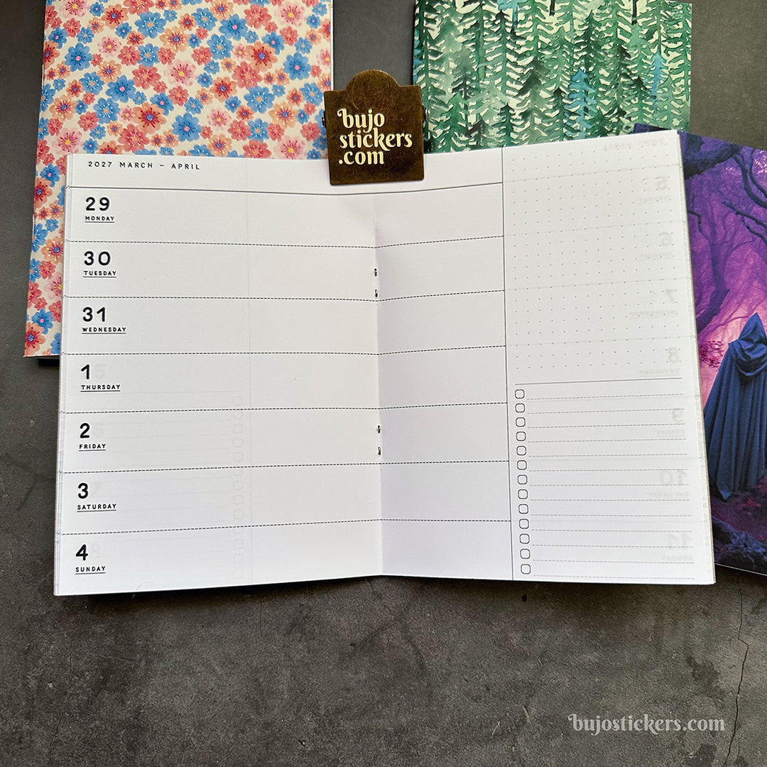 Dated Traveler's notebook in 8 languages • B6 size • Weekly horizontal calendar • Custom options • A02