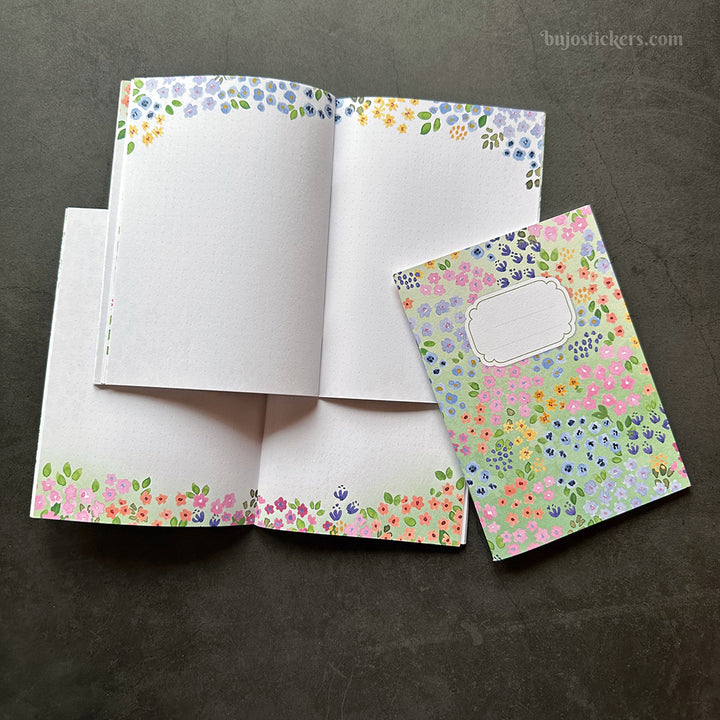 Traveler's Notebook – B6 size – Sweet florals – All pages unique!