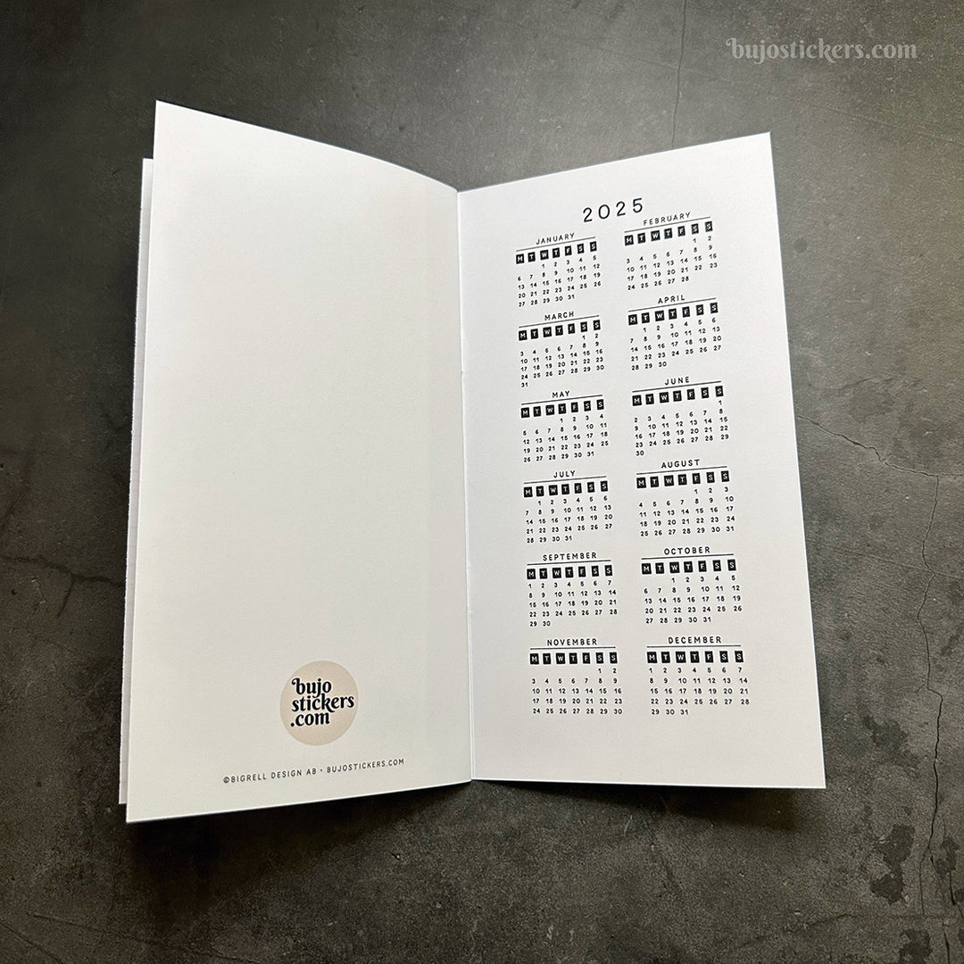 Traveler's Notebook • 2024 Dated Monthly Calendar • Regular size