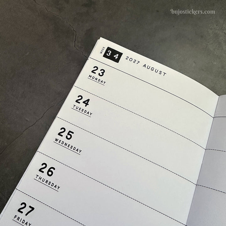 Dated Traveler's notebook in 8 languages • Regular size • Weekly horizontal calendar • Custom options • A02