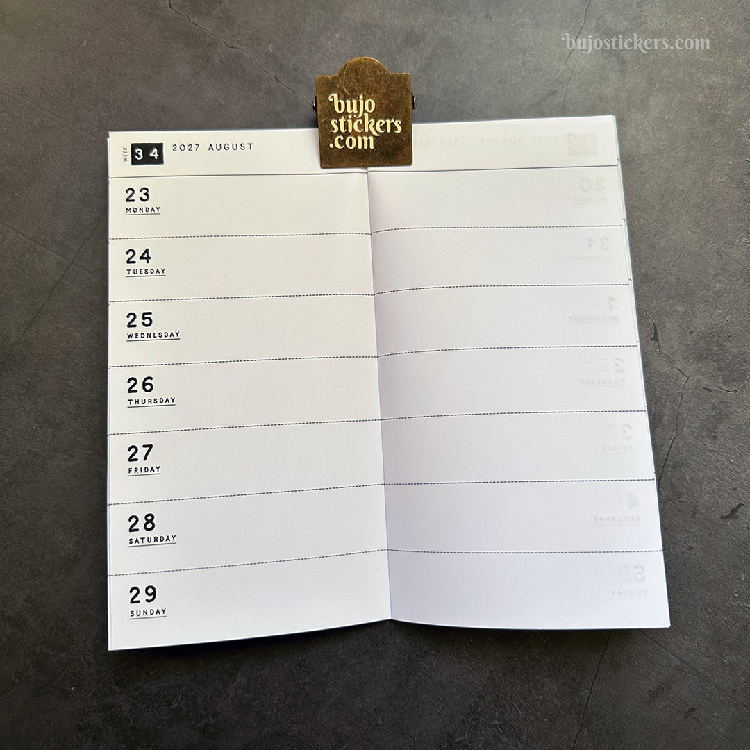 Dated Traveler's notebook in 8 languages • Regular size • Weekly horizontal calendar • Custom options • A02