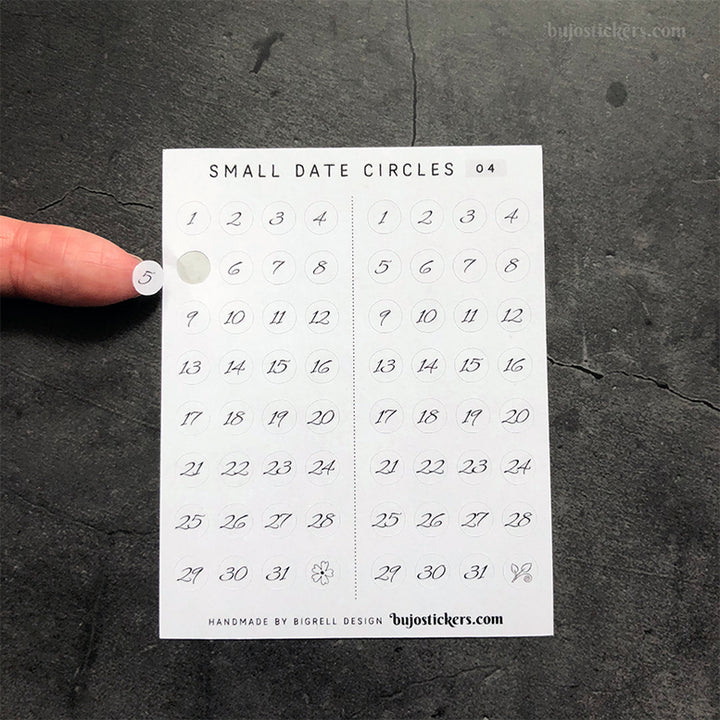 Small Date Circles 04