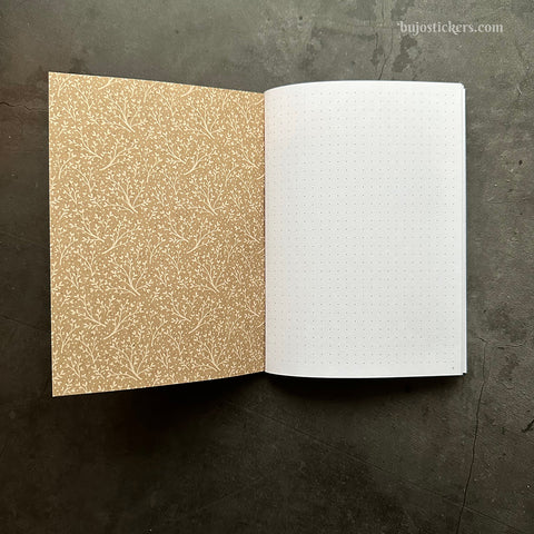 Traveler's Notebook B6 dotted & numbered