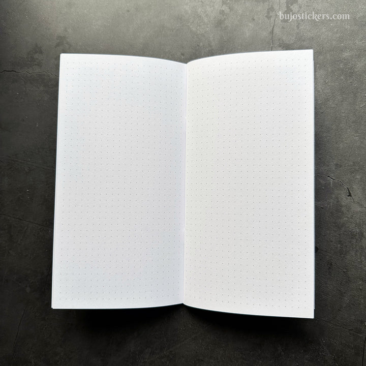 Traveler's Notebook – Regular size – Dotted