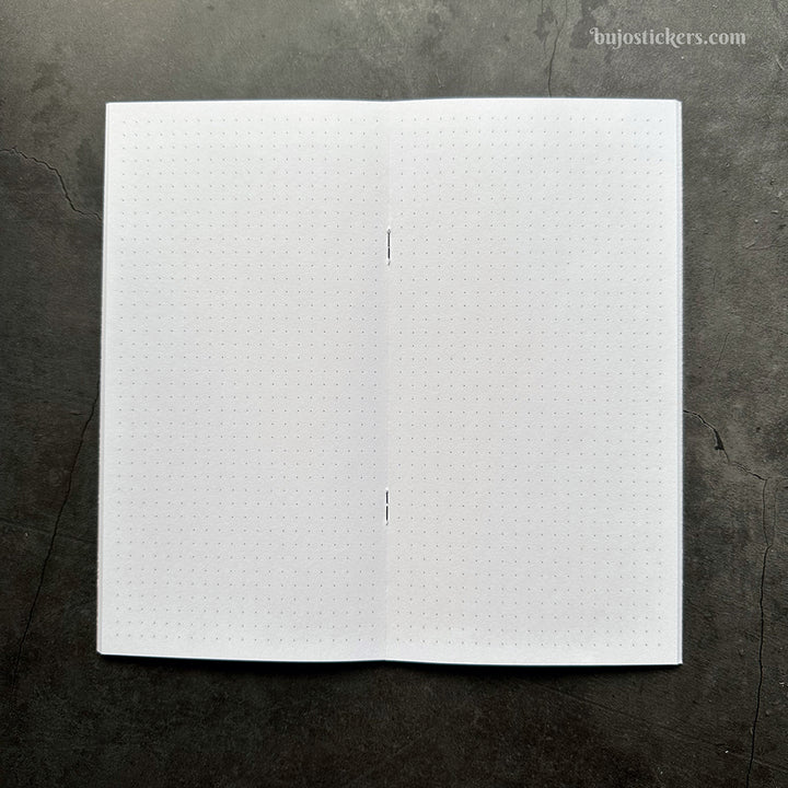 Traveler's Notebook – Regular size – Dotted